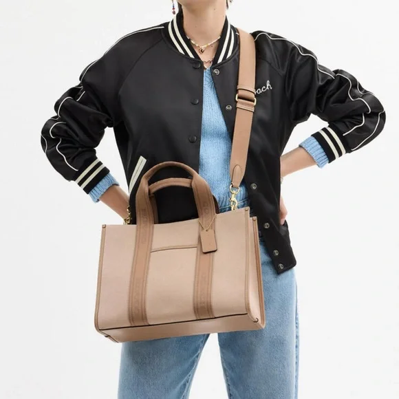 New Coach Smith Tote Bag - Picture 2 of 9